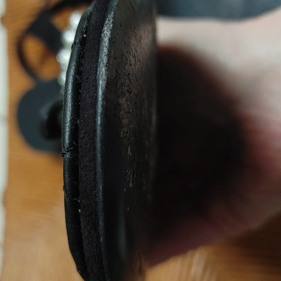 CHANEL Thongs Black Interlocking C Size 40 - Picture 5 of 15